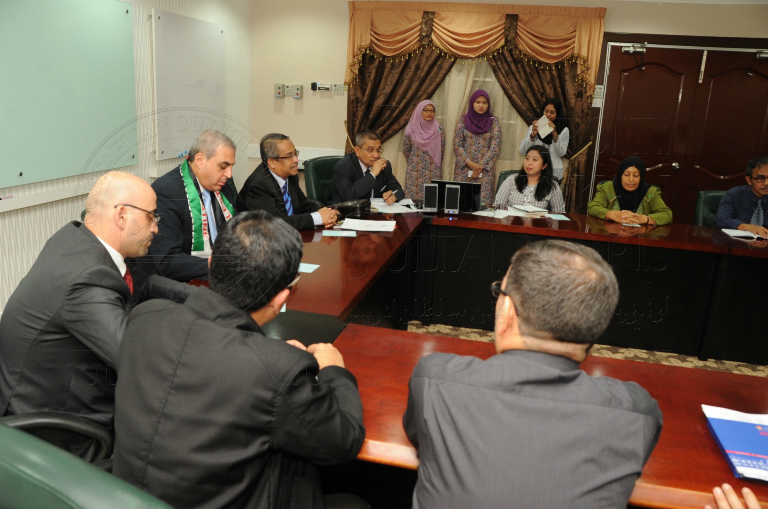 PRO 16 3 PALESTINEHAS 7659